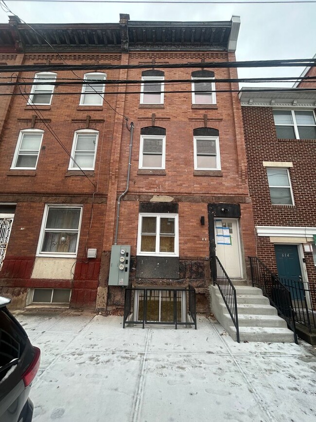 612 N 39th St in Philadelphia, PA - Foto de edificio - Building Photo