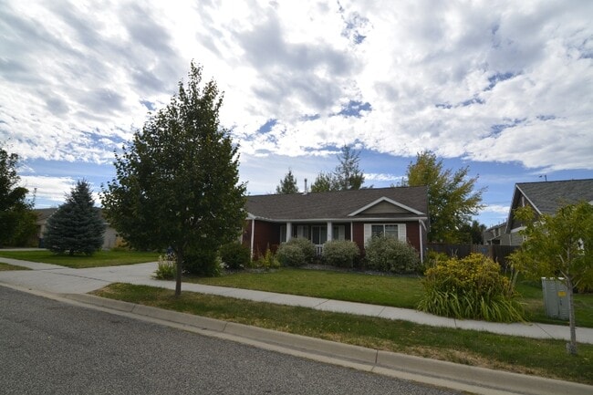 property at 3000 Oliver St