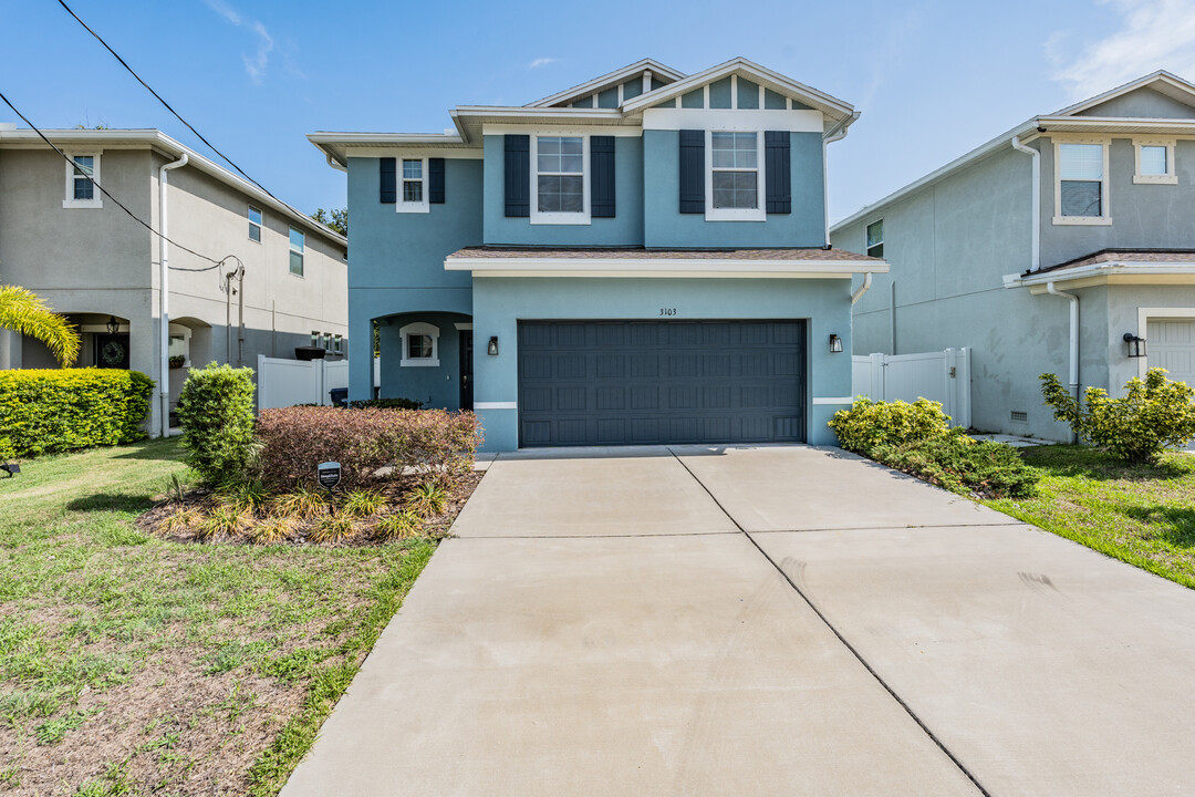 3103 W Hartnett Ave in Tampa, FL - Building Photo