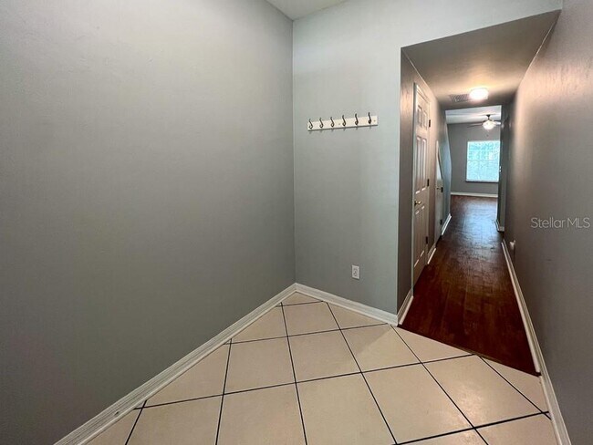 5048 NW 1st Pl in Gainesville, FL - Building Photo - Building Photo