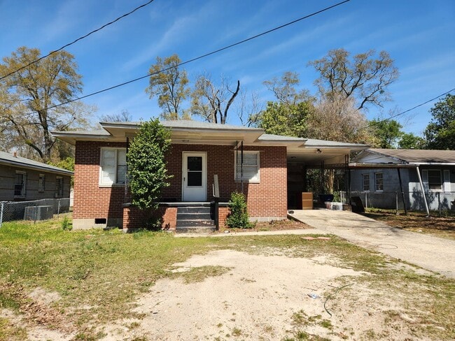property at 1615 Sheffield Dr