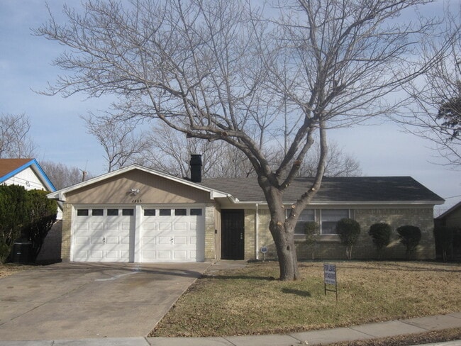 property at 2805 W Ferndale Ln
