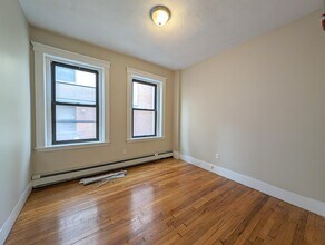 50 Hancock St, Unit 4 in Cambridge, MA - Foto de edificio - Building Photo