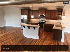 10 W Pulteney Sq, Unit 204 in Bath, NY - Foto de edificio - Building Photo
