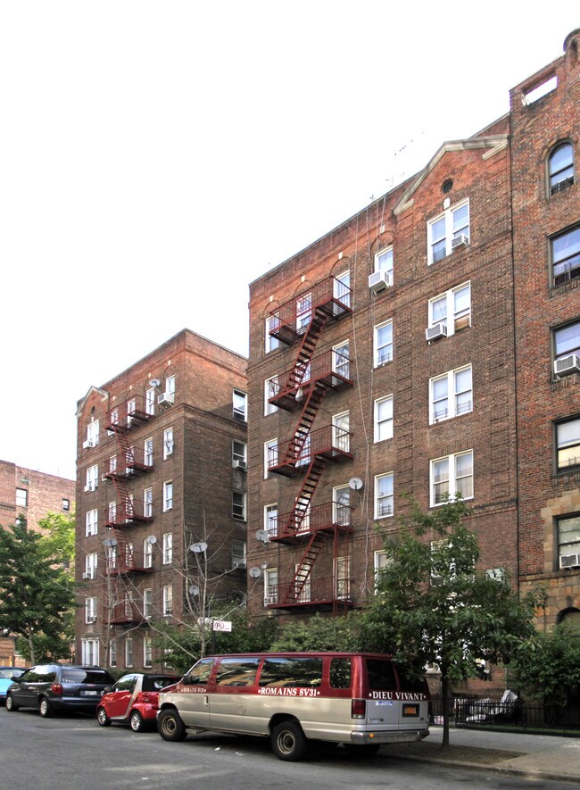 191 E 17th St in Brooklyn, NY - Building Photo - Building Photo