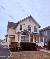 162 Bridge Ave in Red Bank, NJ - Building Photo