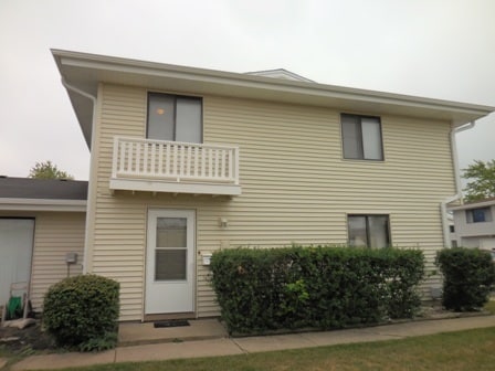 property at 1404 Tonset Ln