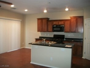 8970 Lanta Island Ave in Las Vegas, NV - Foto de edificio - Building Photo