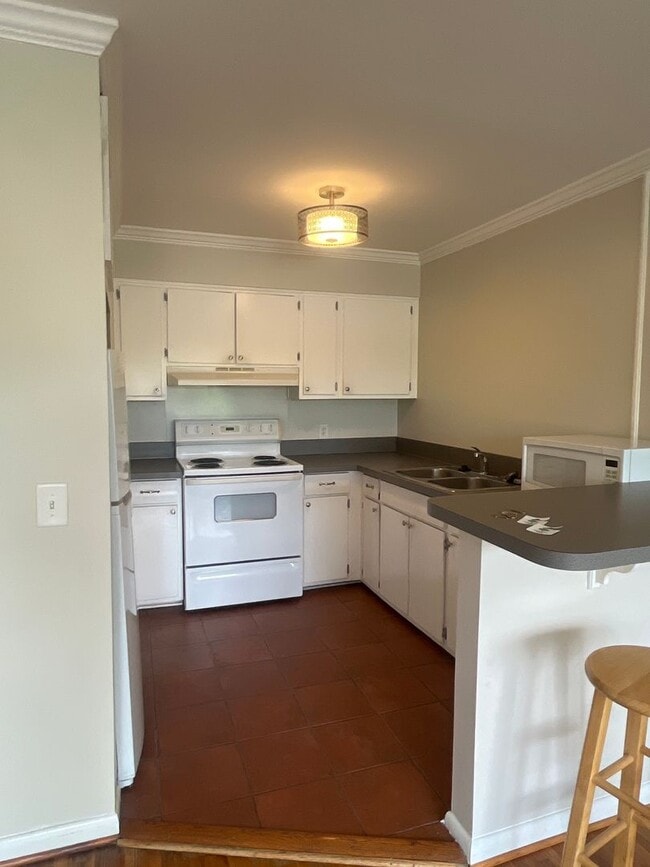 property at 2020 Beech Ave