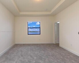 15861 NW 90th Ct in Miami Lakes, FL - Building Photo - Building Photo