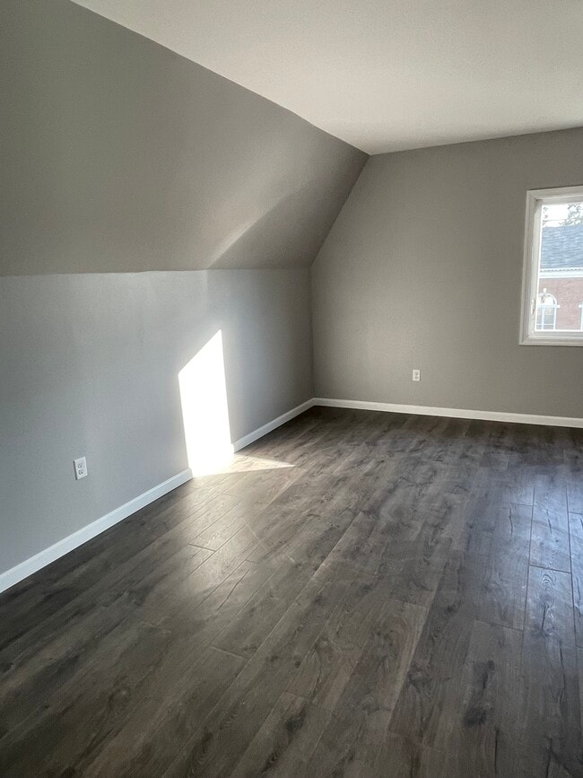 1233 Clinton Ave, Unit 3 in Irvington, NJ - Building Photo - Building Photo
