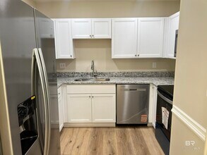 112 Kingswood Dr in Daphne, AL - Building Photo - Building Photo