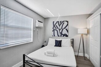 50 Davie Blvd in Fort Lauderdale, FL - Building Photo - Building Photo