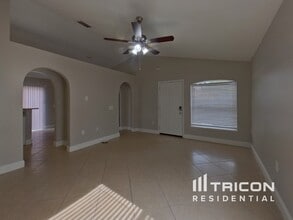 1729 Burnham Ct in Clermont, FL - Building Photo - Building Photo