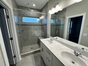 16042 Roscoe Ln in Charlotte, NC - Building Photo - Building Photo