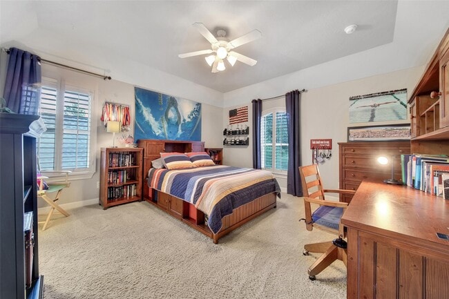 property at 5902 Royal Hill Ct