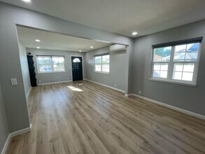 13109 Golden Way in Poway, CA - Building Photo - Building Photo