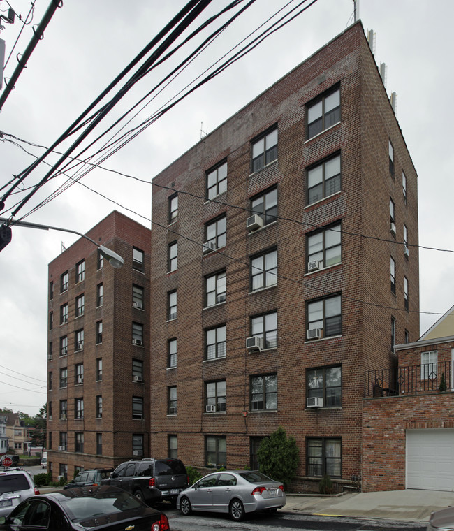 4385 Vireo Ave in Bronx, NY - Building Photo - Building Photo