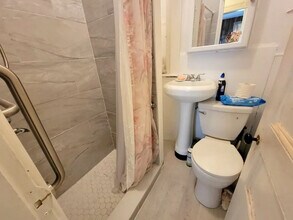 38 Jefferson St, Unit 1 in Cambridge, MA - Building Photo - Building Photo