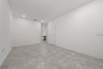 7576 Stone Crk Trl in Kissimmee, FL - Building Photo - Building Photo