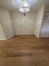 120 E Winchester Rd, Unit C in Libertyville, IL - Building Photo - Building Photo