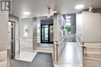 429-429 Kent St in Ottawa, ON - Building Photo - Building Photo