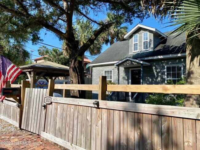 property at 152 Twine St