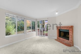 10826 NE 148th Ln in Bothell, WA - Building Photo - Building Photo