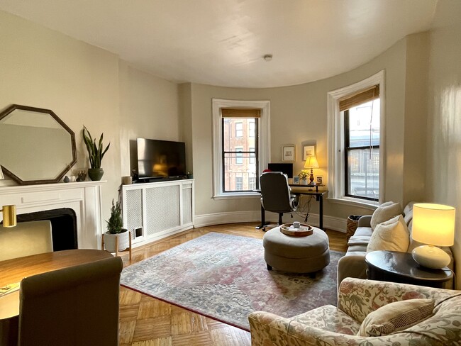 131 Newbury St, Unit 3R in Boston, MA - Building Photo - Building Photo