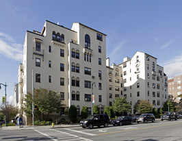 Larchmont Hills Apartments