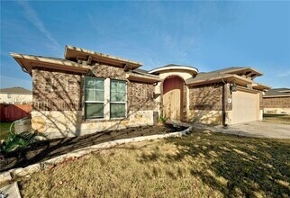 119 Legends of Hutto Tr in Hutto, TX - Building Photo - Building Photo