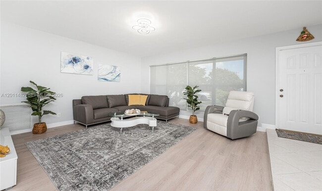 property at 810 S Rainbow Dr