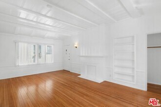 9625 Charleville Blvd in Beverly Hills, CA - Building Photo - Building Photo