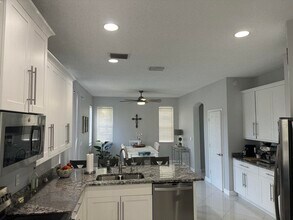 1844 Capeside Cir in Wellington, FL - Building Photo - Building Photo
