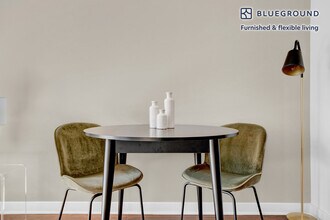 4918 St Elmo Ave in Bethesda, MD - Building Photo - Building Photo