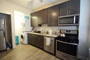 1729 Commonwealth Ave, Unit 1 Apartamentos