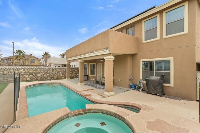 12473 Paseo De Arco Ct