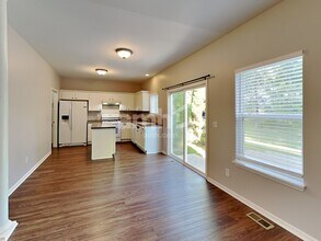 204 Stearn Dr in Genoa, IL - Building Photo - Building Photo