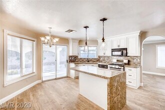 2021 Silverton Dr in Henderson, NV - Building Photo - Building Photo