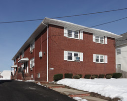 634 Van Buren Ave Apartments