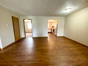 11 Hillside Ln, Unit 11 in Belleville, IL - Foto de edificio - Building Photo