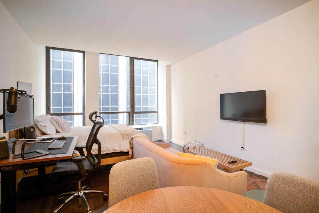 95 Wall St in New York, NY - Building Photo