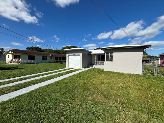 2145 NW 64th St in Miami, FL - Building Photo - Building Photo