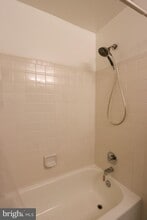 1063 Nicklaus Ct in Herndon, VA - Building Photo - Building Photo