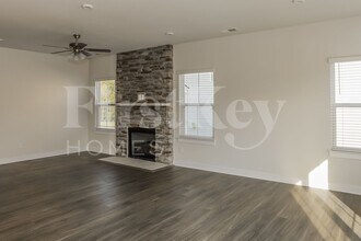 7189 Waterwheel St SW in Concord, NC - Foto de edificio - Building Photo