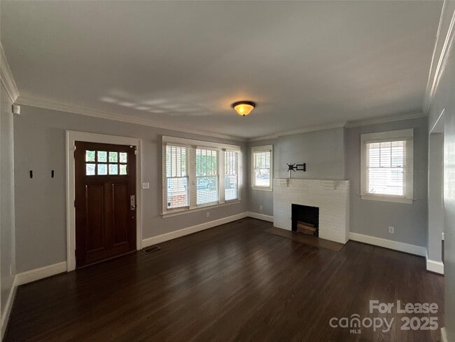 325 Walnut Ave in Charlotte, NC - Building Photo - Building Photo