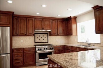 5720 Malaga Pl in Long Beach, CA - Building Photo - Building Photo