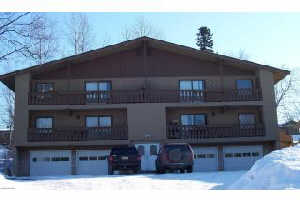 3913 Lynn Dr in Anchorage, AK - Building Photo