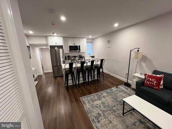 1985 N 63rd St in Philadelphia, PA - Building Photo - Building Photo