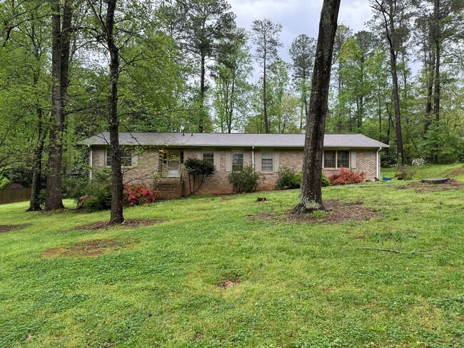 property at 120 Dunwoody Dr